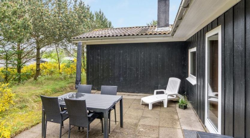 Photo of "Jaskirt" - 125m from the sea