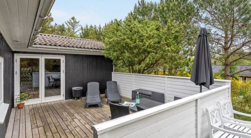 Photo of "Jaskirt" - 125m from the sea