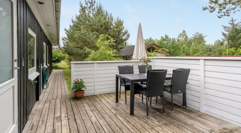 Photo of "Jaskirt" - 125m from the sea