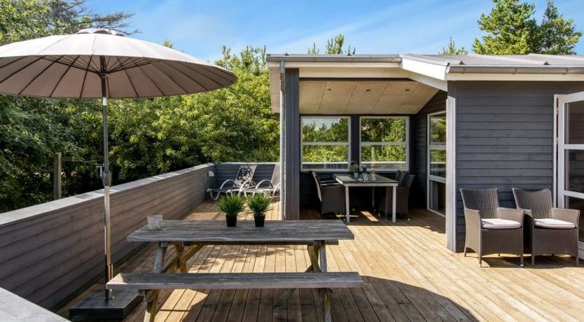 Photo of "Omar" - 1.0km from the sea