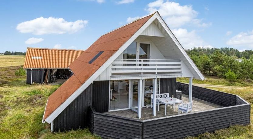 Photo of "Teda" - 2km from the sea