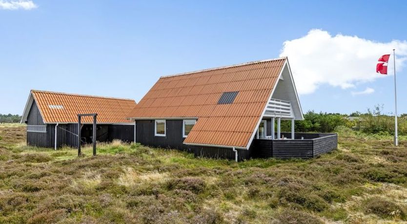 Photo of "Teda" - 2km from the sea