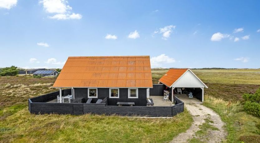 Photo of "Teda" - 2km from the sea