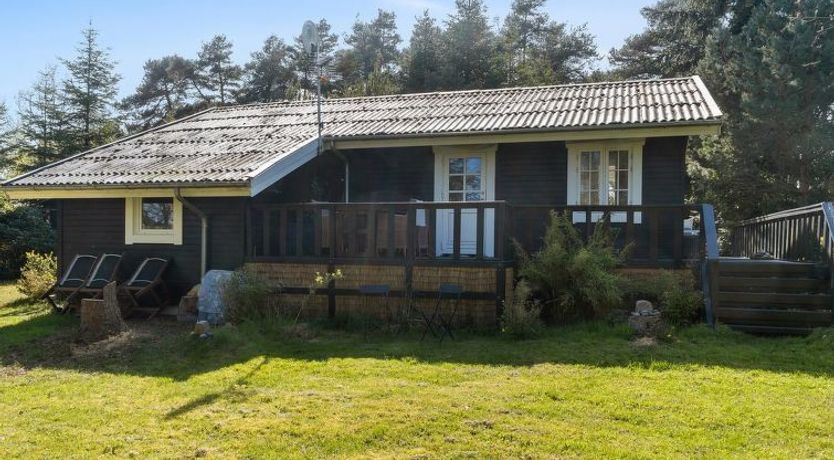 Photo of "Arild" - 10m from the sea