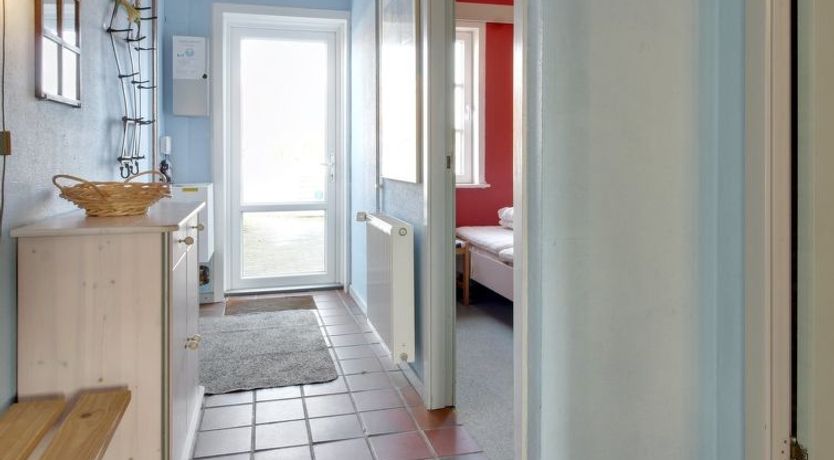 Photo of "Lynne" - 2.3km from the sea