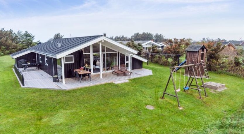 Photo of "Herbiorn" - 403m from the sea