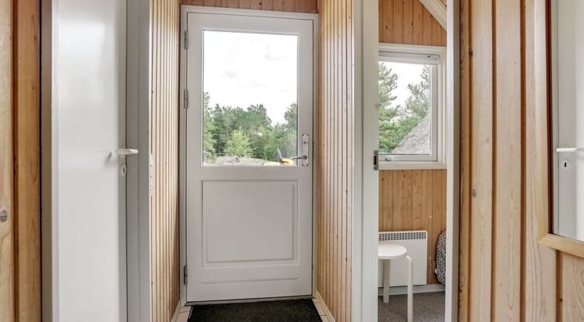 Photo of "Wale" - 3.3km from the sea