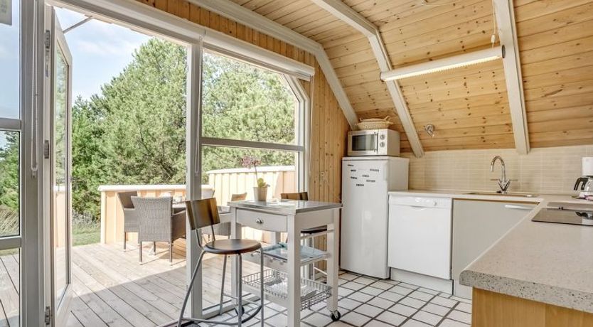 Photo of "Wale" - 3.3km from the sea