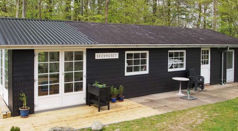 Photo of "Rigmor" - 300m from the sea