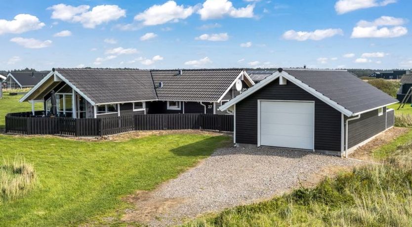 Photo of "Freya" - 200m from the sea