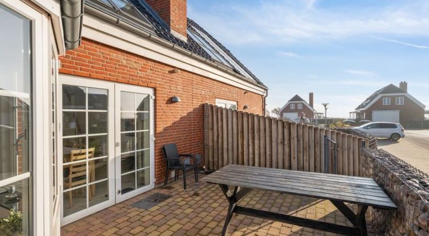 Photo of "Harriette" - 100m from the sea