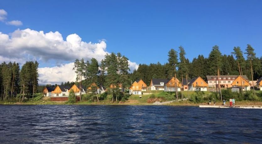 Photo of Lakeside Village 37