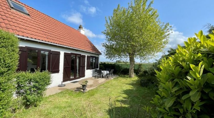 Photo of V54 - with parking