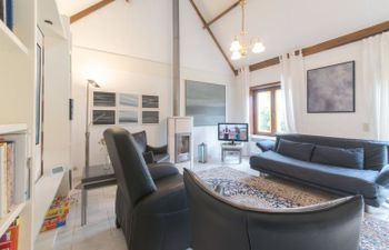 V54 - with parking Holiday Home
