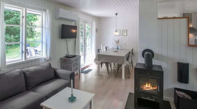 Photo of "Gustav" - 250m from the sea