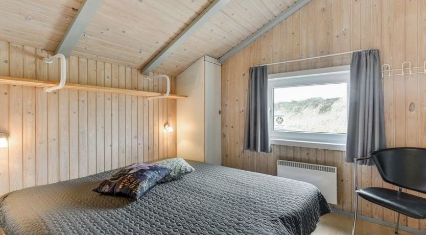 Photo of "Tennie" - 300m from the sea