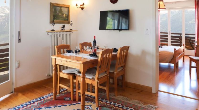 Photo of Europa Est 2 / APT 83