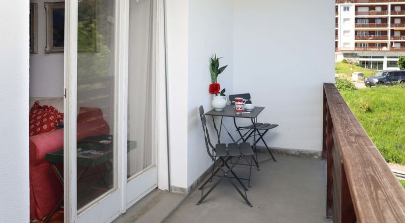 Photo of Europa Est 2 / APT 83