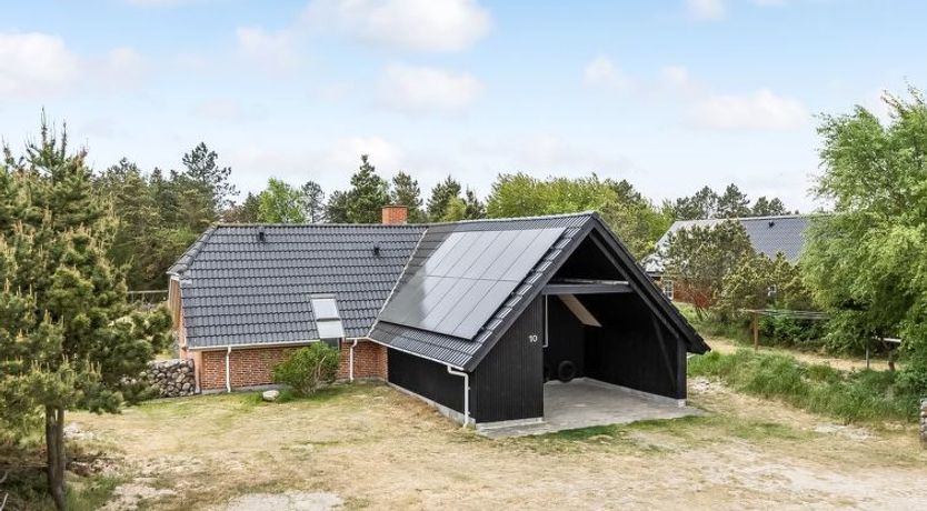 Photo of "Thythkil" - 3km from the sea