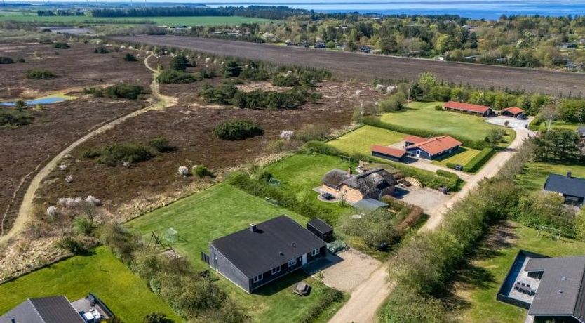 Photo of "Righer" - 600m to the fjord