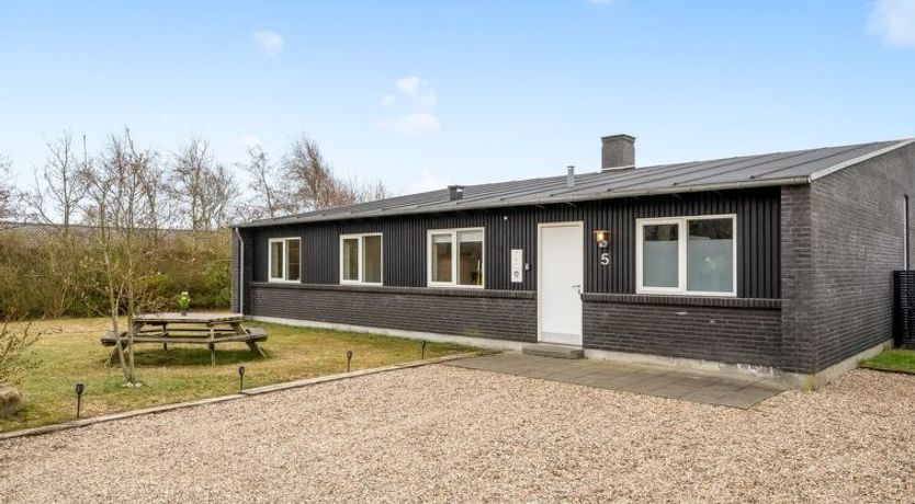 Photo of "Righer" - 600m to the fjord