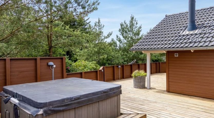 Photo of "Svenny" - 800m from the sea