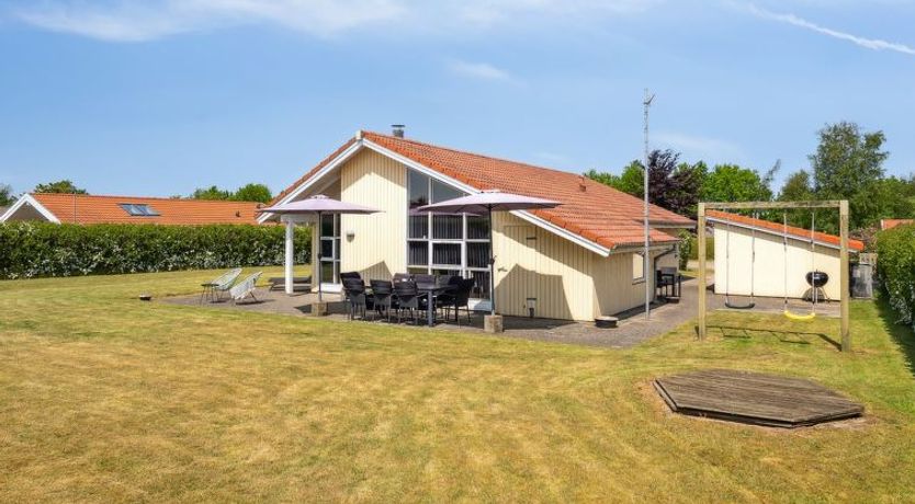 Photo of "Wreth" - 300m from the sea