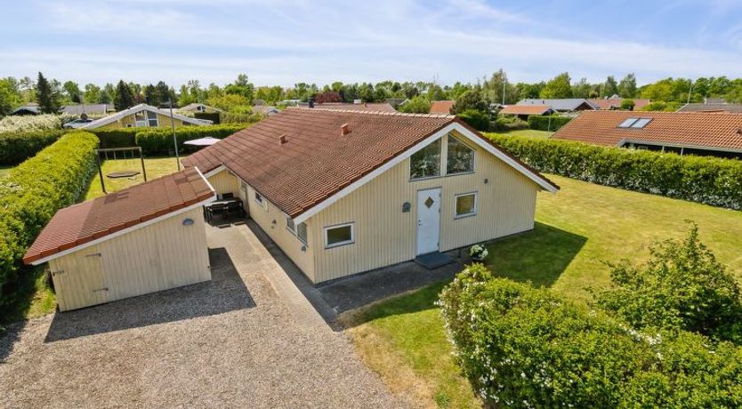 Photo of "Wreth" - 300m from the sea