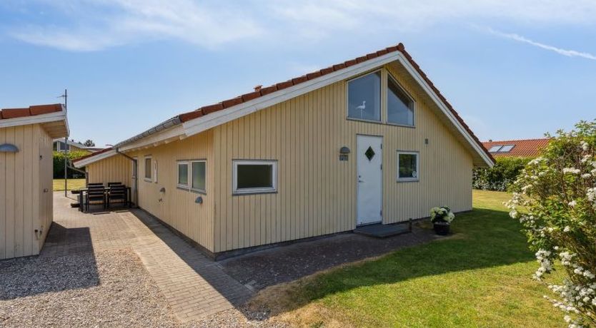 Photo of "Wreth" - 300m from the sea