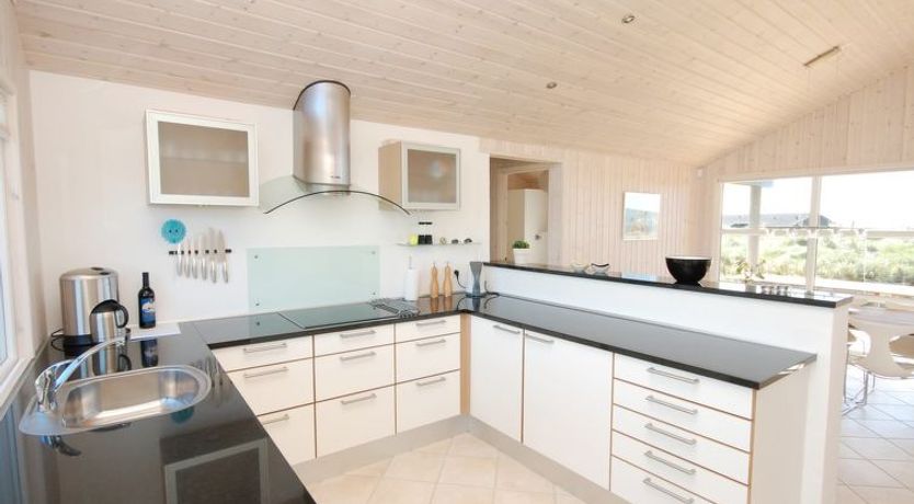 Photo of "Ung" - 150m from the sea