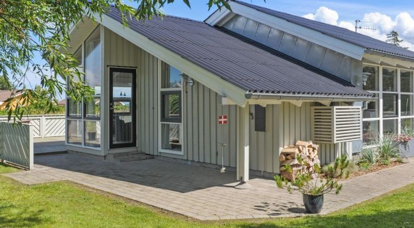 Photo of "Mathias" - 625m from the sea