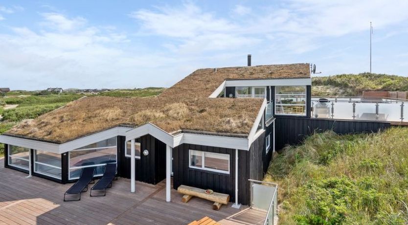 Photo of "Swerting" - 230m from the sea