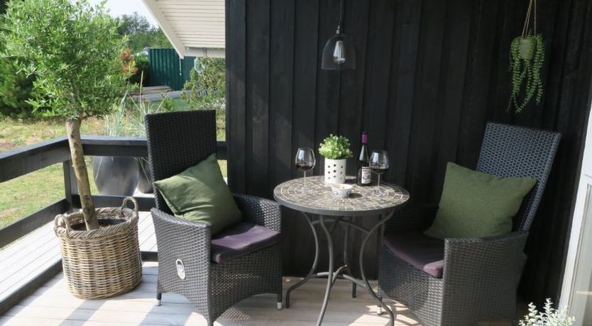 Photo of "Elayne" - 3km from the sea