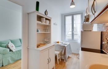 Carnot Apartment