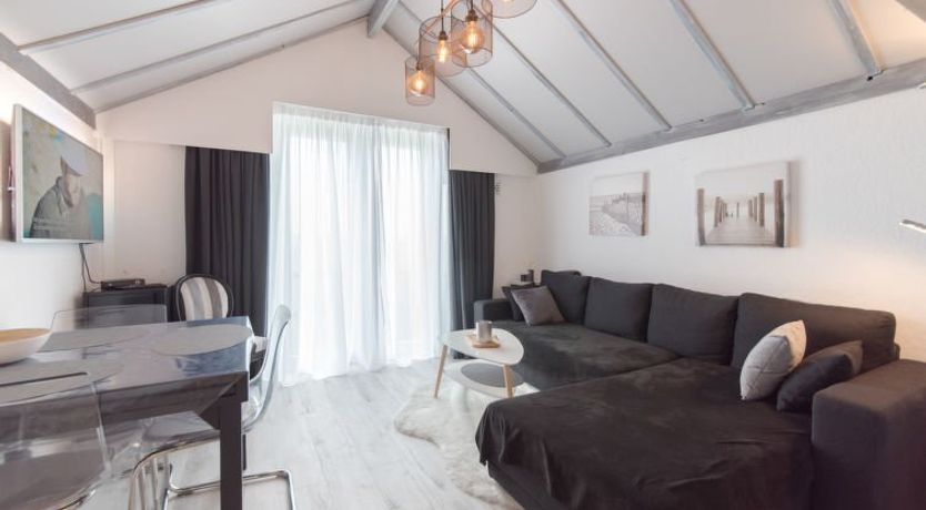 Photo of La Bella Vita parking and shared pool Apartment 5