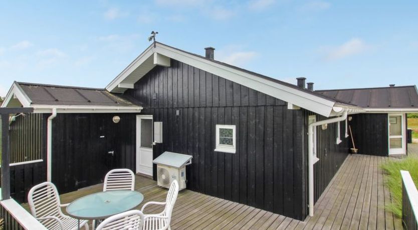 Photo of "Seniha" - 400m from the sea