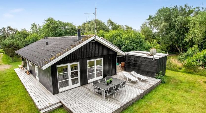 Photo of "Swaantje" - 400m from the sea