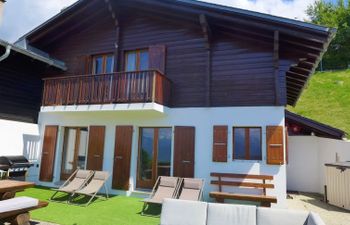 Chalet n°10 Holiday Home