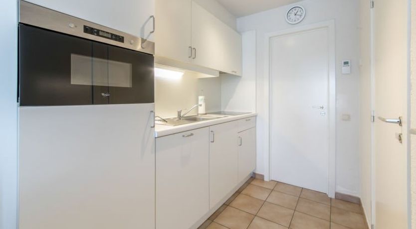 Photo of Isabelle with parking and shared pool