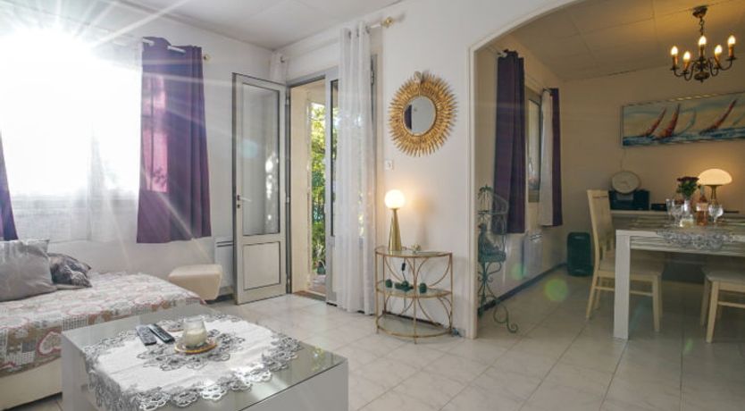 Photo of Liou Miou Souleou