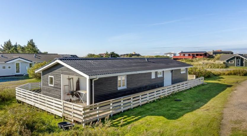 Photo of "Aika" - 500m from the sea