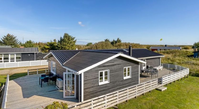 Photo of "Aika" - 500m from the sea