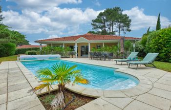 Eden Parc Holiday Home