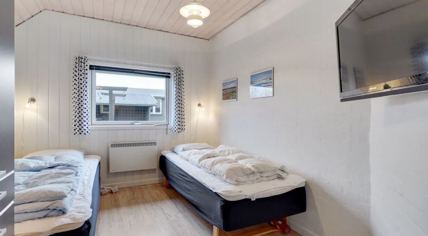 Photo of "Carolin" - 400m from the sea