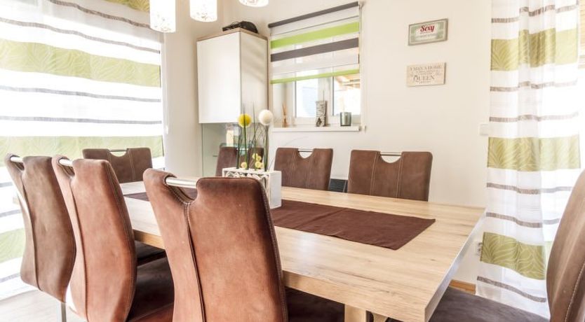 Photo of Lakeside Village 6