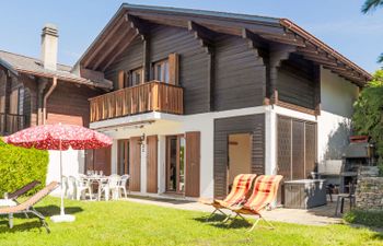 Chalet Praline Holiday Home