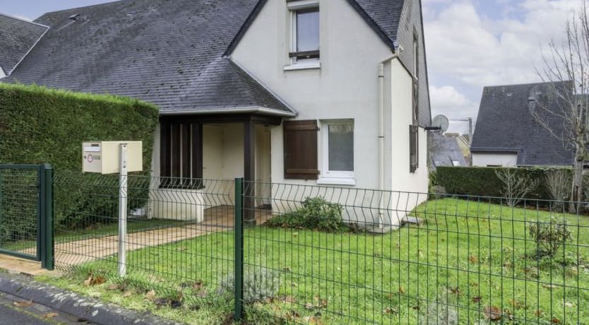 Photo of Le Vert Coteau Holiday Home 4