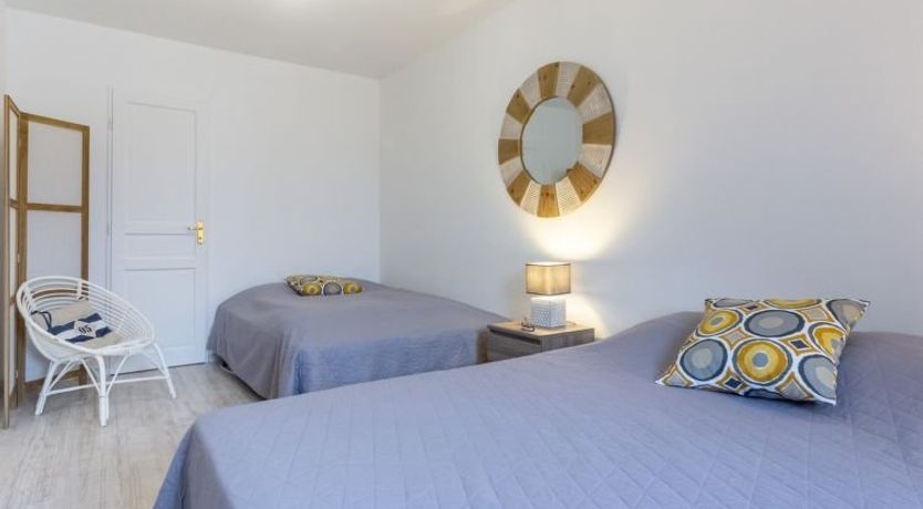 Photo of Le Vert Coteau Holiday Home 4