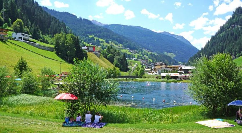 Photo of Hirsch Apartment 2