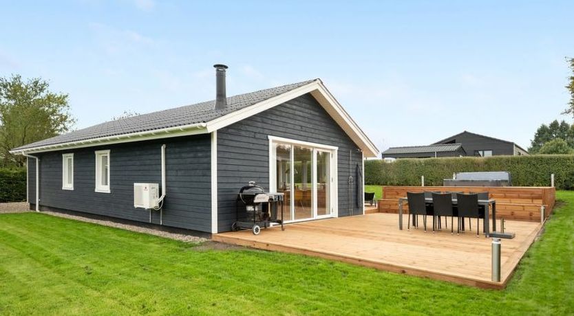 Photo of "Serey" - 500m from the sea